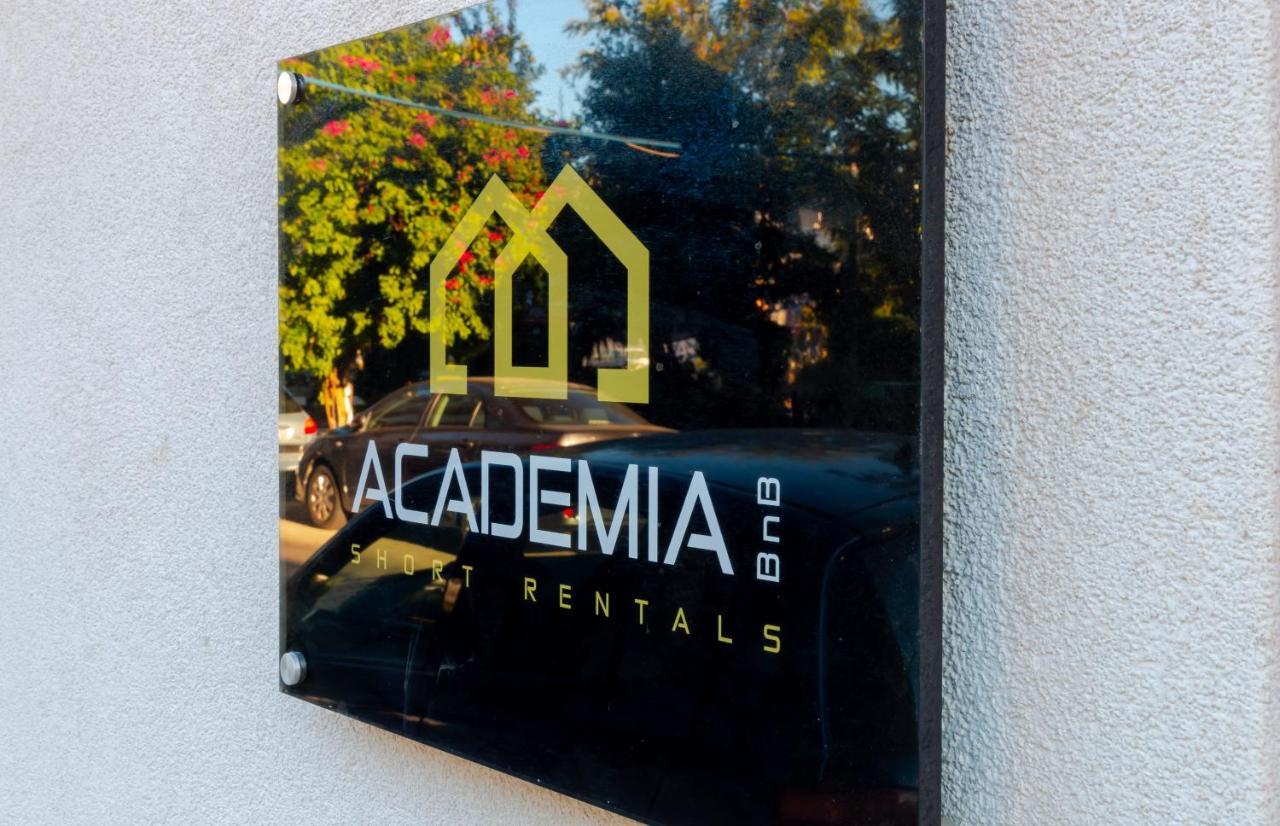 Academia Apartments By The Park Athen Exterior foto